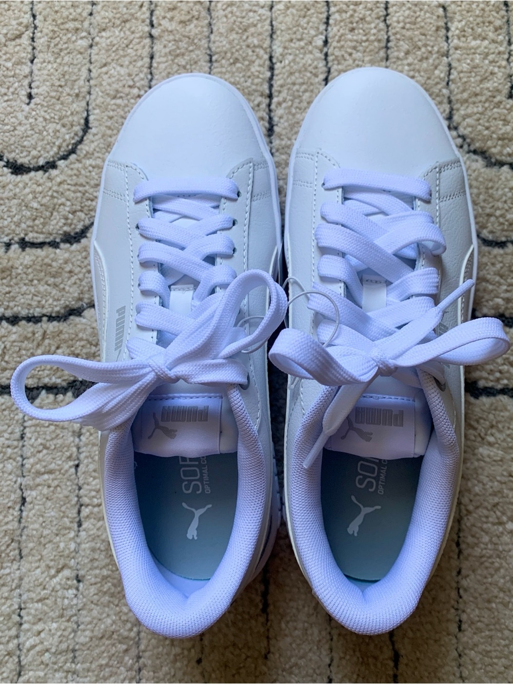 Puma Sneakers